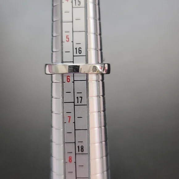 2/23 RING - Picture 5 of 5